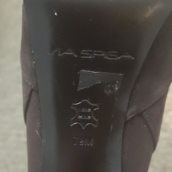 Chic Dark Brown Ankle Booties - Picture 3 of 7